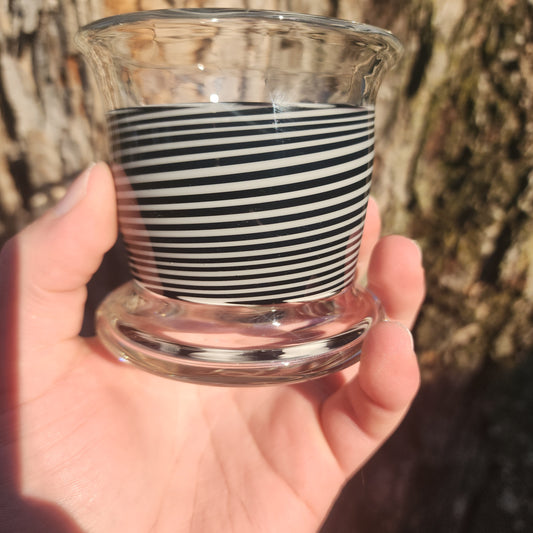 Spiral whiskey glass