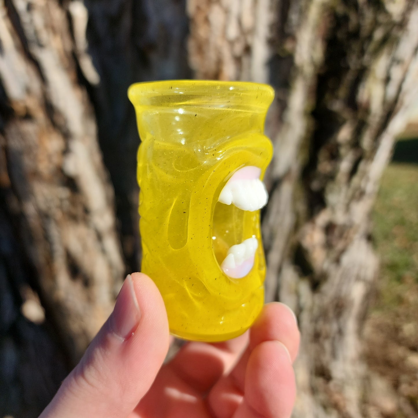 Mouthy shot glass